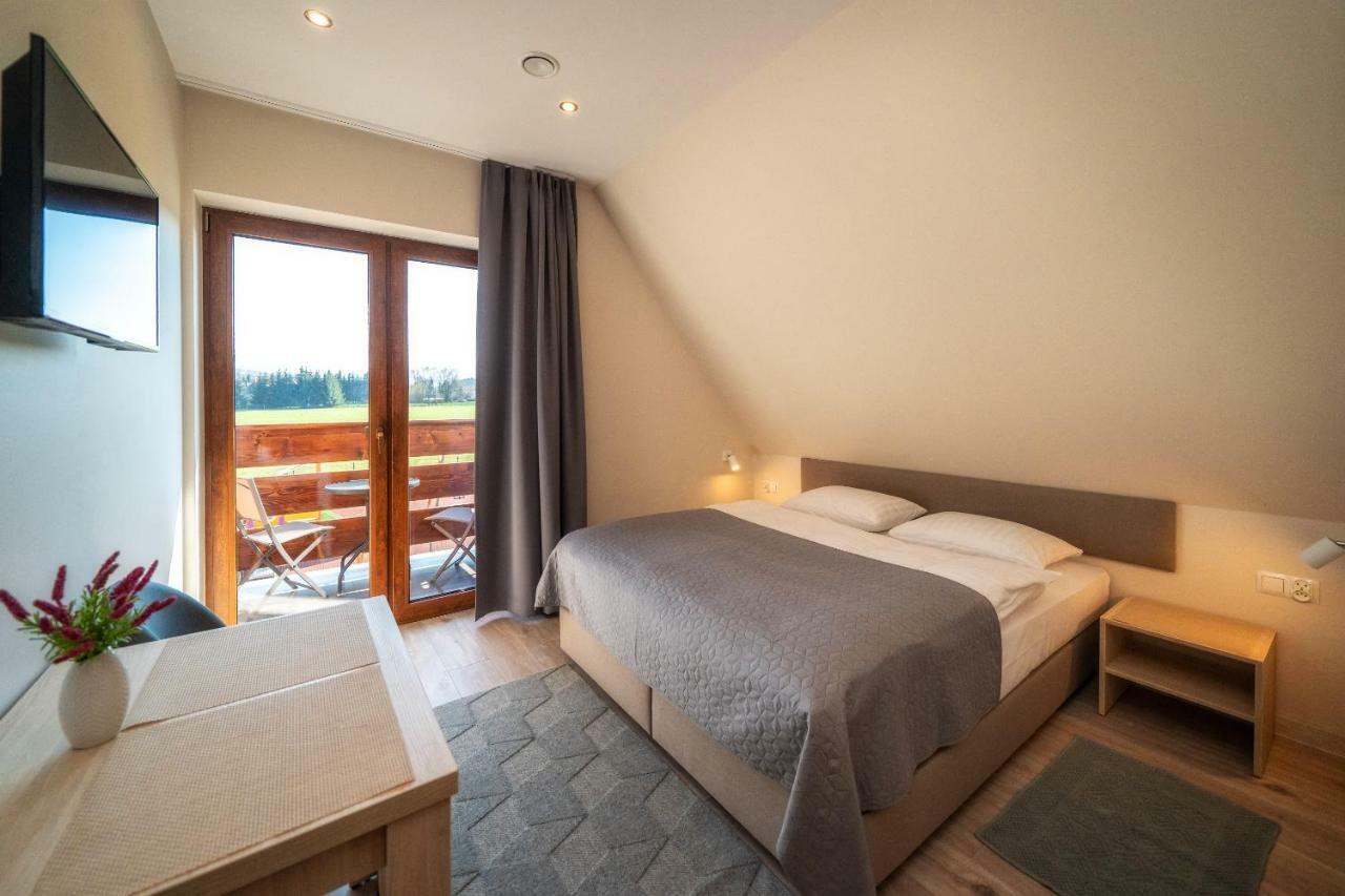 Przy Termach - Pokoje, Apartamenty, Domki Шафляры Экстерьер фото