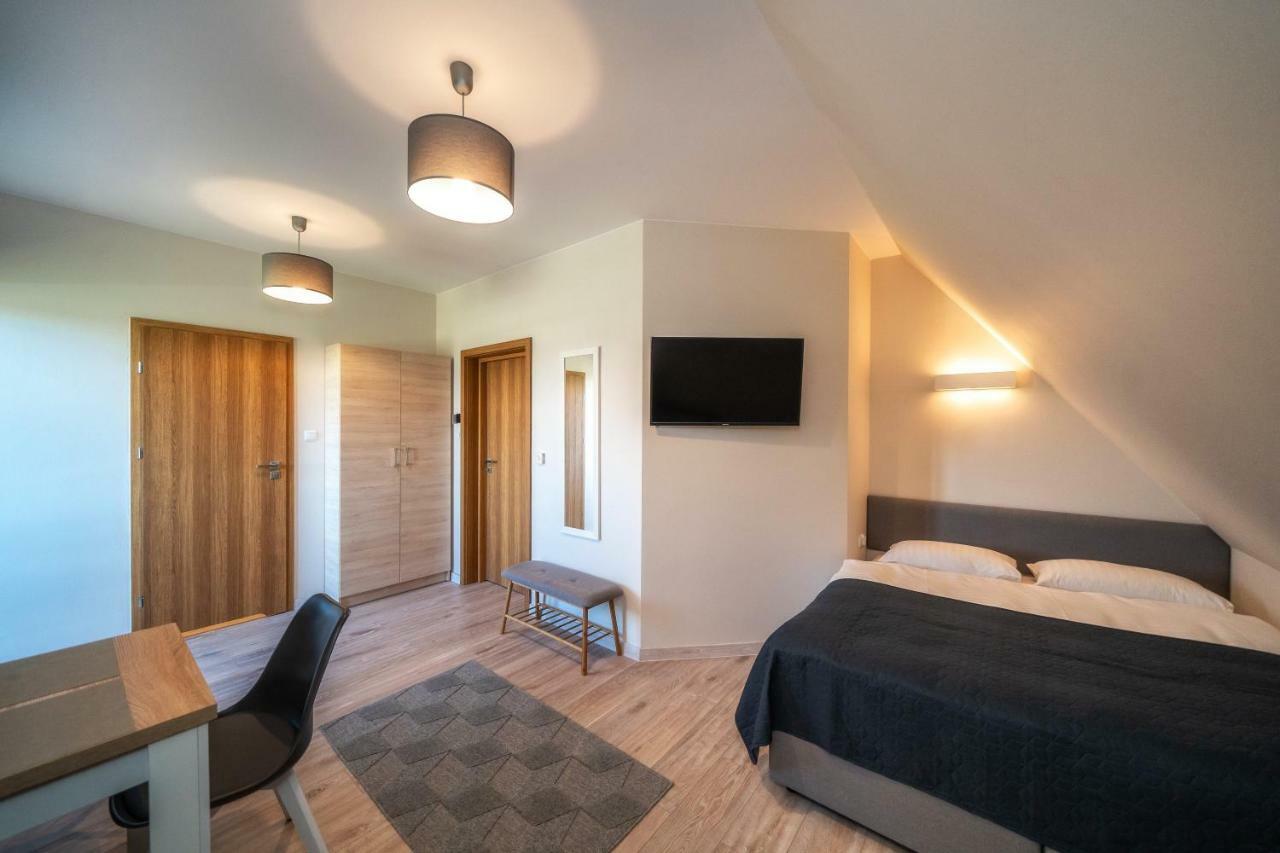 Przy Termach - Pokoje, Apartamenty, Domki Шафляры Экстерьер фото