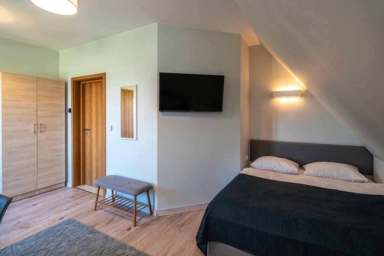 Przy Termach - Pokoje, Apartamenty, Domki Шафляры Экстерьер фото