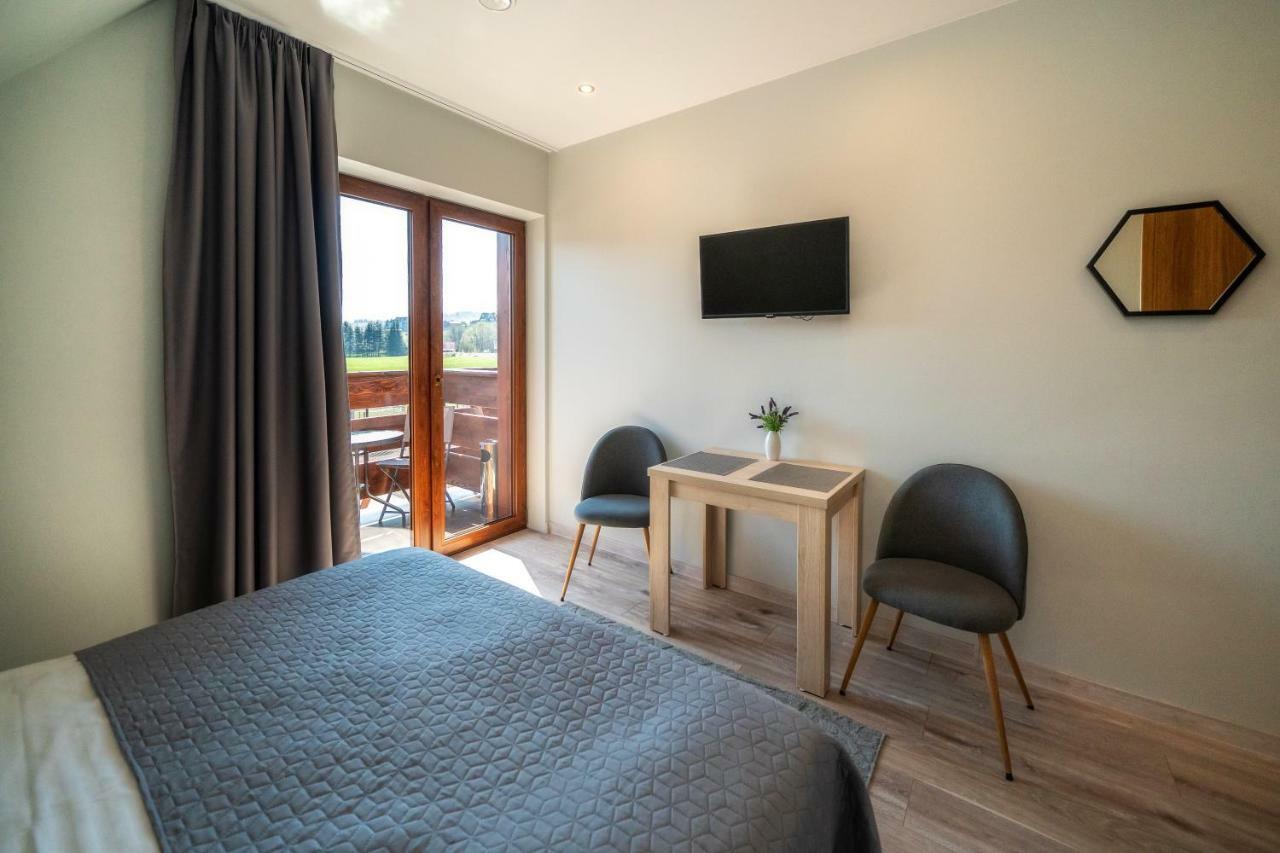 Przy Termach - Pokoje, Apartamenty, Domki Шафляры Экстерьер фото